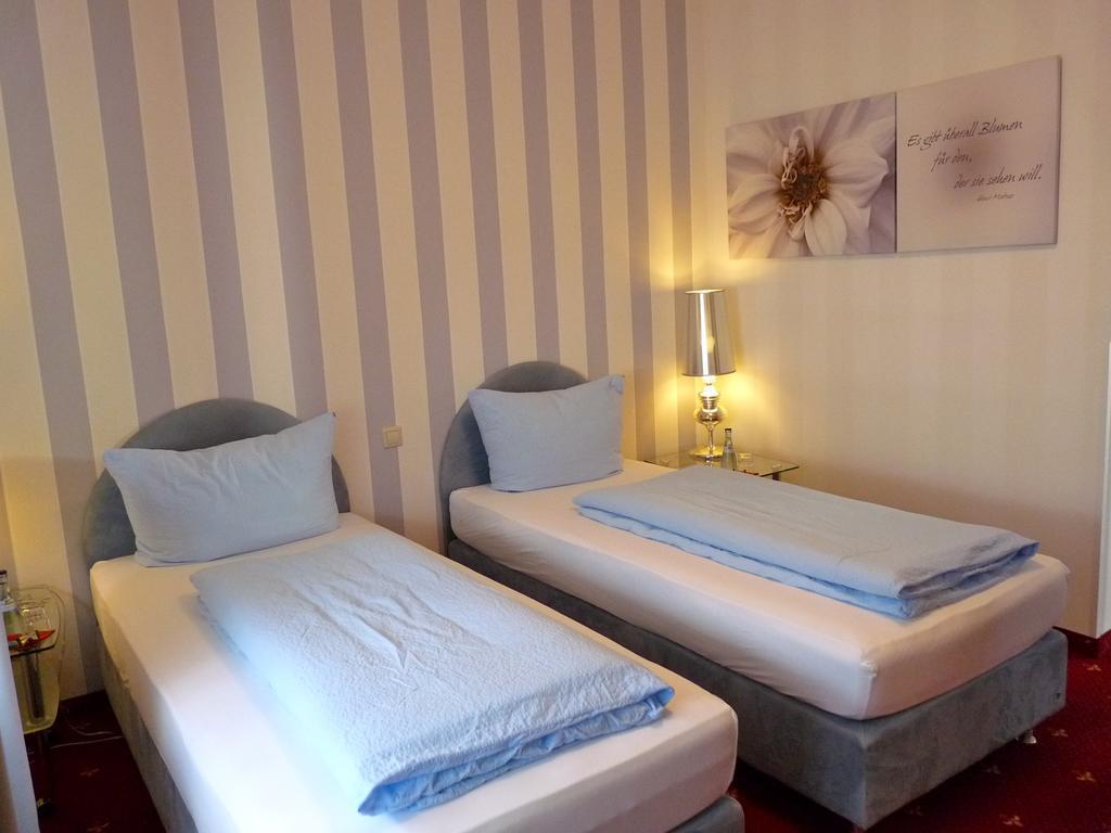 Hotel Geissler Stuttgart Cameră foto